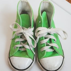 Neon green toddler 8 Converse